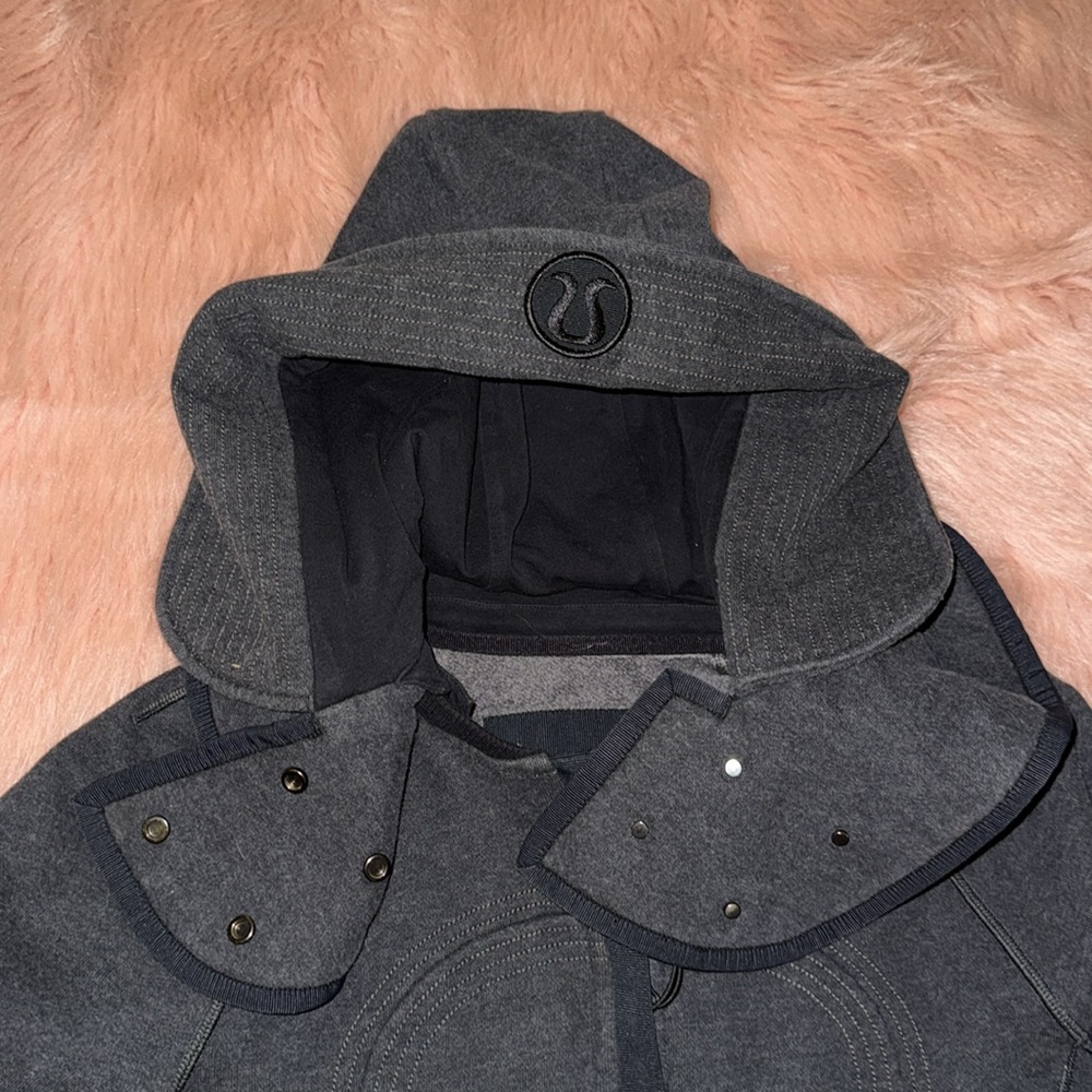 Lululemon Scuba Hoodie *Detachable Hood size 6 - Picture 6 of 16
